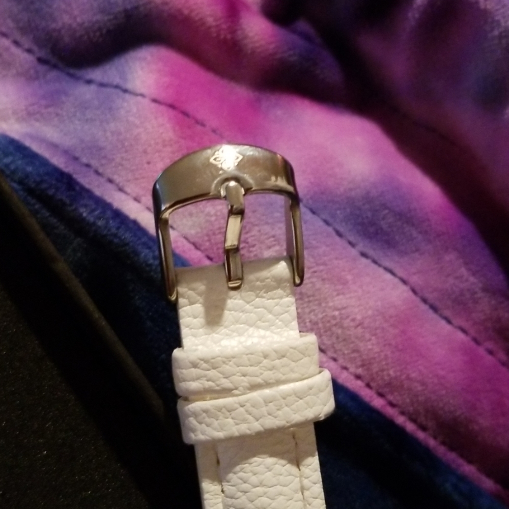 💖2 Watches💖 - Picture 5 of 8